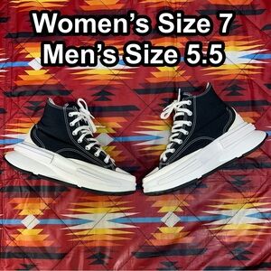 Converse Run Star Legacy CX Hi Top Shoes A00869C Black White Women's 7 Men's 5.5